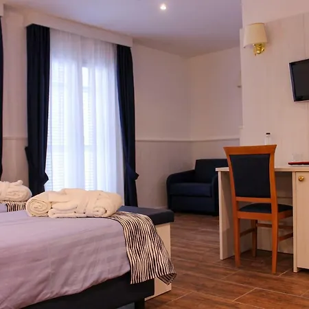 Lungomare 4* Marina dʼAndora