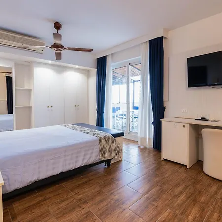 Lungomare 4*