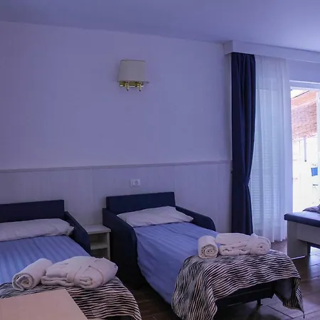 Lungomare 4* Marina dʼAndora